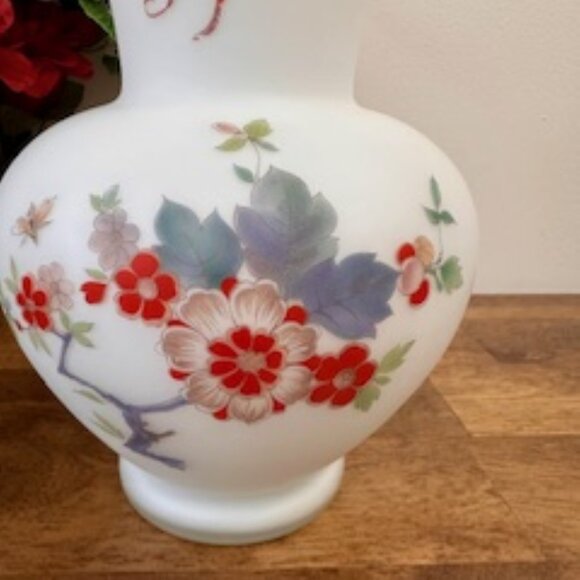 Antique‎ White Satin Bristol Glass Vase Hand Painted Floral and Bird Design - Picture 6 of 7